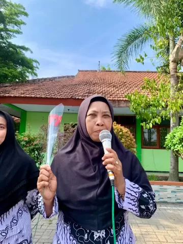 Lilik Satriyaningsih, S. Pd